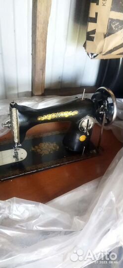 Швейная машина Подольск ножная