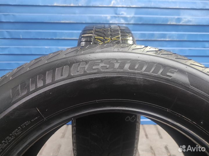 Bridgestone Blizzak LM-80 235/60 R18 107V