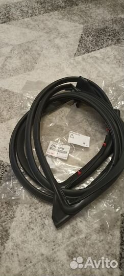 Уплотнитель правой двери Land Cruiser 200 Lexus LX