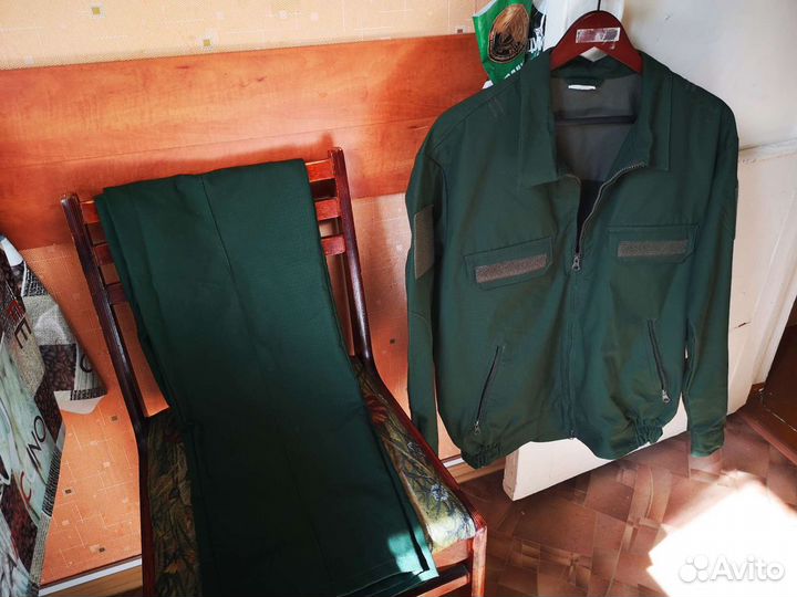 Военная зелёная форма