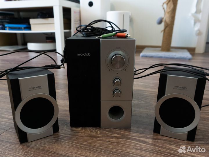 Колонки microlab M-520 2.1