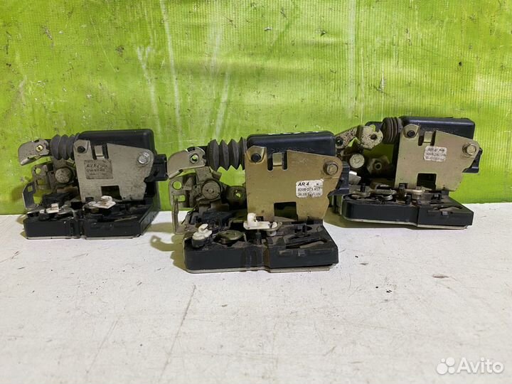 Замок двери передней правой Renault Logan 1