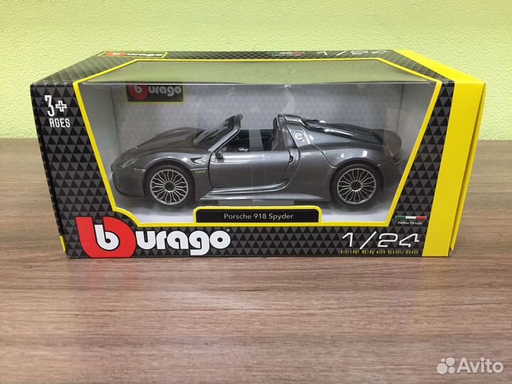 BBurago 1:24 - Porche Spyder