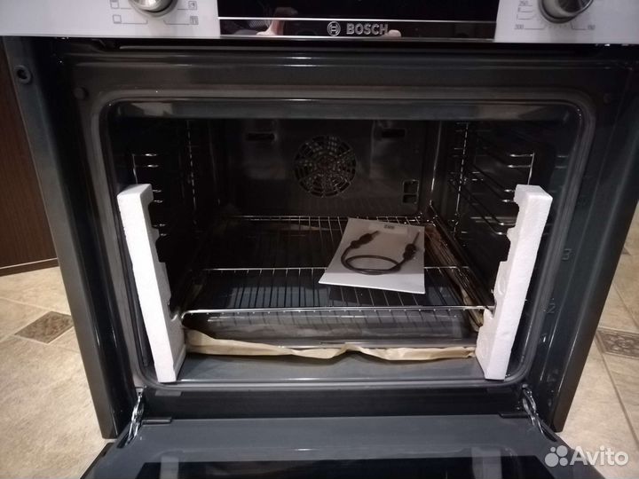 Духовой шкаф и микроволновка Bosch 6 series