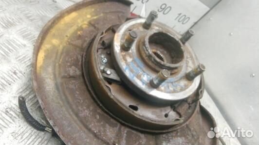 Ступица задняя левая land rover discovery 3 (ZKR12