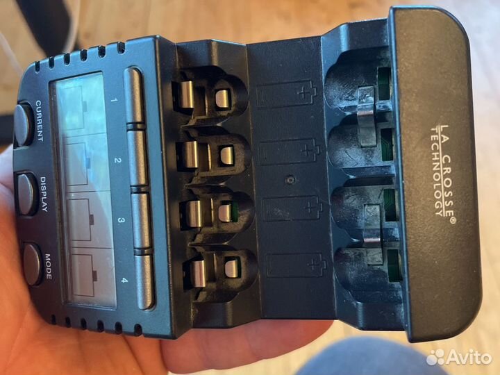 La crosse BC-700 зарядкадля аккумуляторов