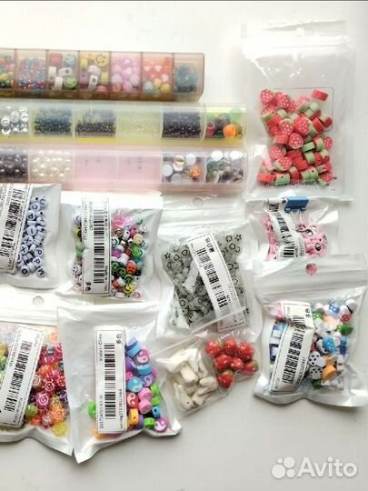 Набор бусин, бисера