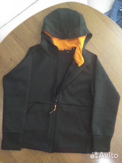 Кофта д/мальчика 128