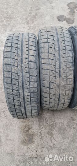 Bridgestone Blizzak Revo GZ 225/60 R17 99S