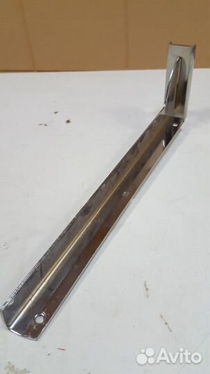 Кронштейн для полок