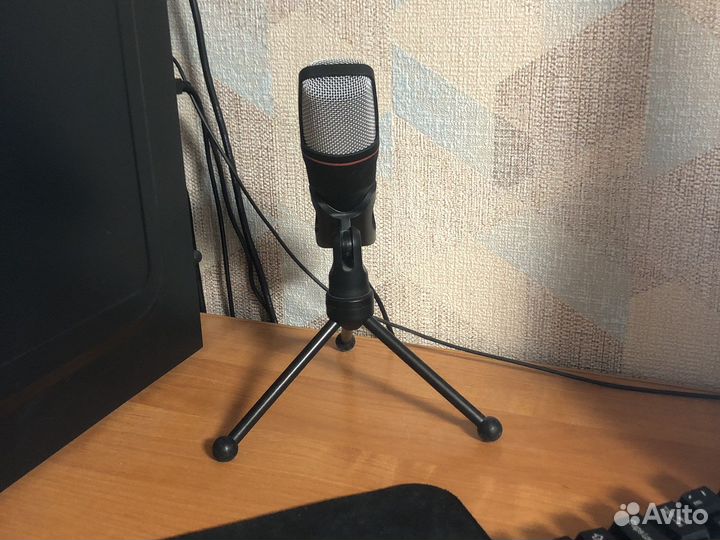 Микрофон u400