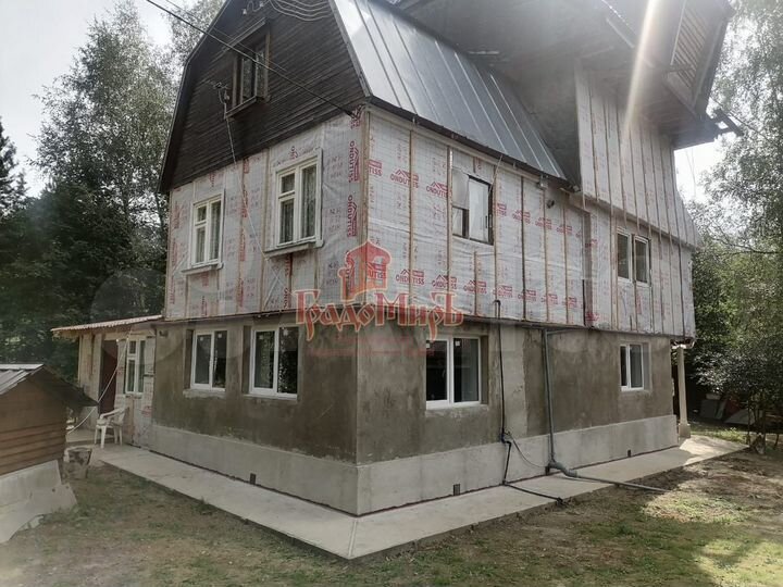 Дом 193 м² на участке 24,6 сот.