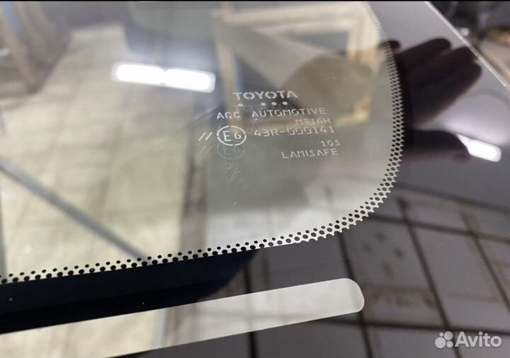 Стекло лобовое Toyota Land Cruiser 200 полный эо