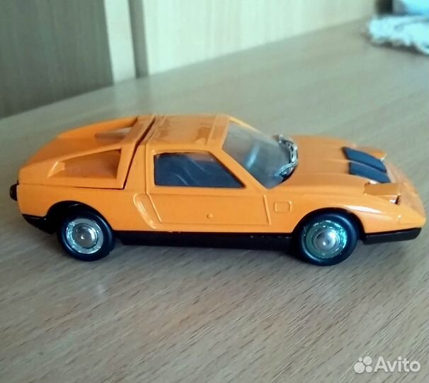 Mercedes C111-70 1:43 Gama-Mini