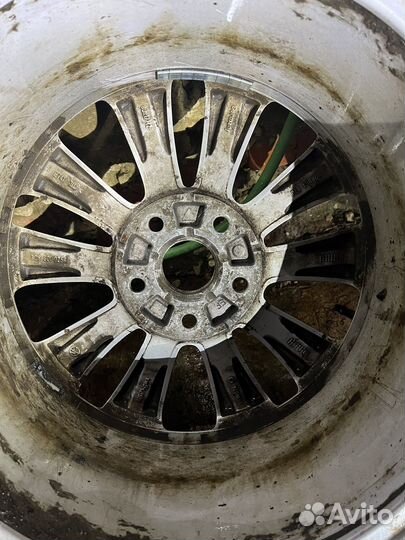 Triangle Snowlink TWT02 235/45 R17