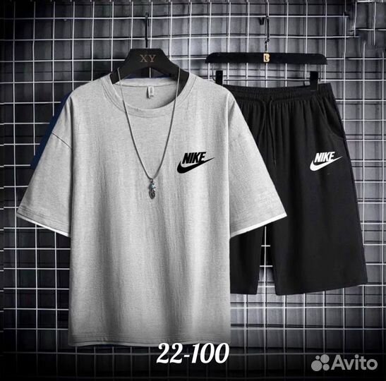 Мужской спортивный костюм новый Nike