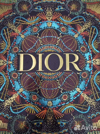 Коробка Christian Dior