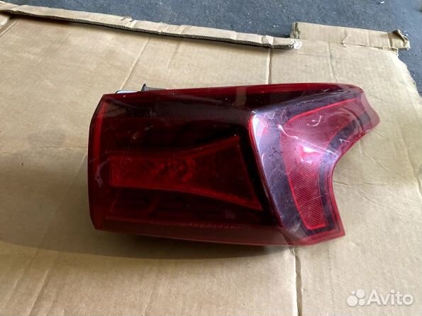 Фонарь в крыло правый Хендай Санта Фе 4 тм