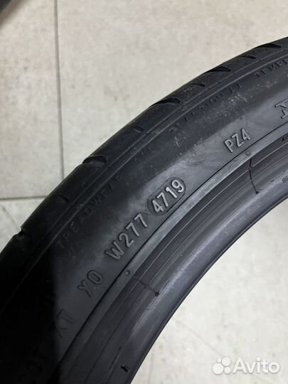 Pirelli P Zero PZ4 L.S. 275/35 R20