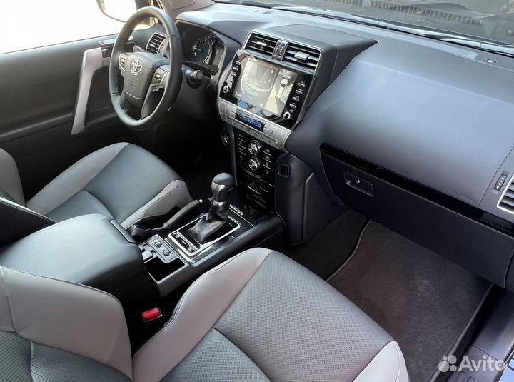 Toyota Land Cruiser Prado 2.8 AT, 2022, 32 км