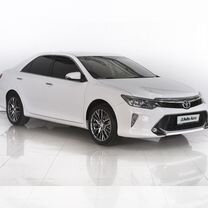 Toyota Camry 2.5 AT, 2018, 122 009 км, с пробегом, цена 2 779 000 руб.