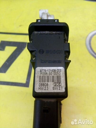 Блок с мотором стеклоподемника задний правый