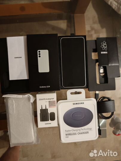 Samsung Galaxy S24, 8/256 ГБ