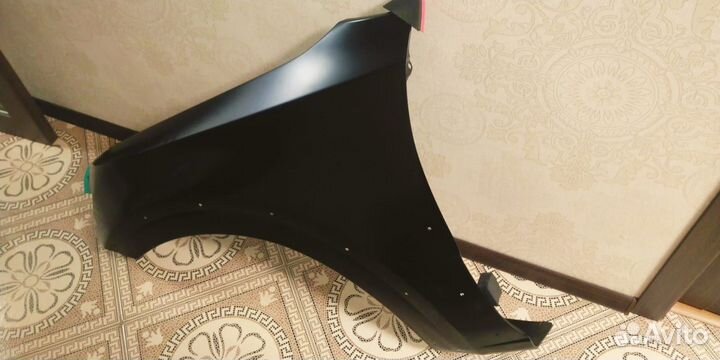 Крыло переднее левое Mitsubishi Pajero 4