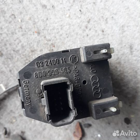 Блок управления регулировки зеркалами Ауди А4Б5