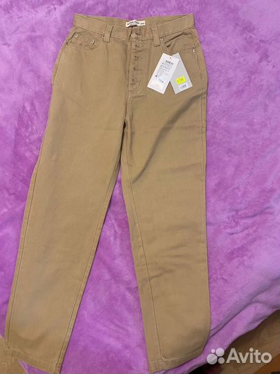 Джинсы новые