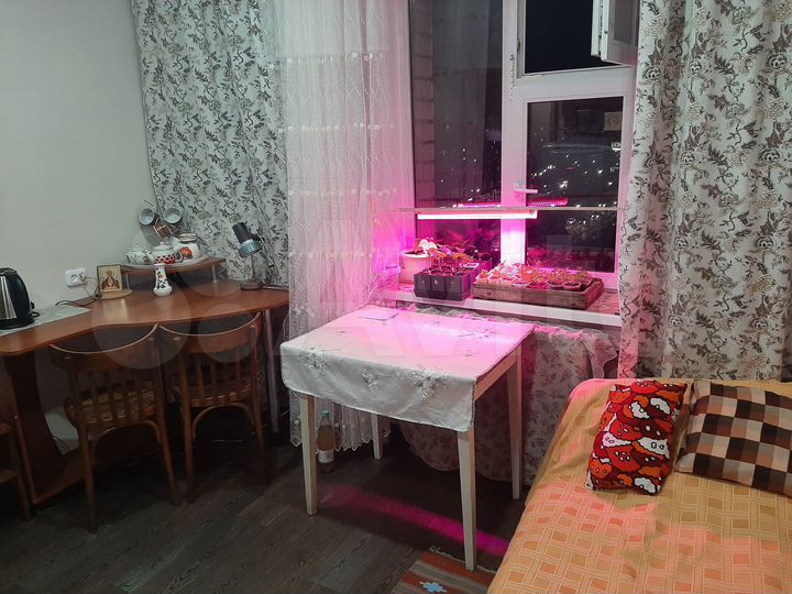 Комната 12 м² в 2-к., 8/9 эт.