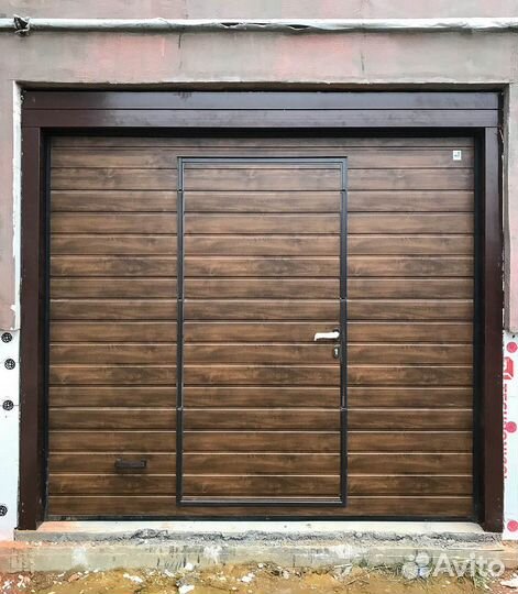 Ворота Alutech с электроприводом