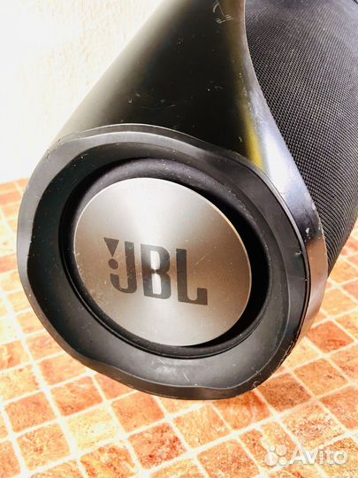 JBL BoomBox 1