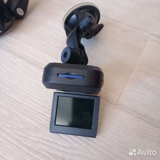 Видеорегистратор и навигатор
