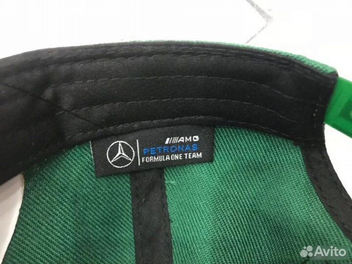 Кепка Mercedes с прямым козырьком зеленая Petronas