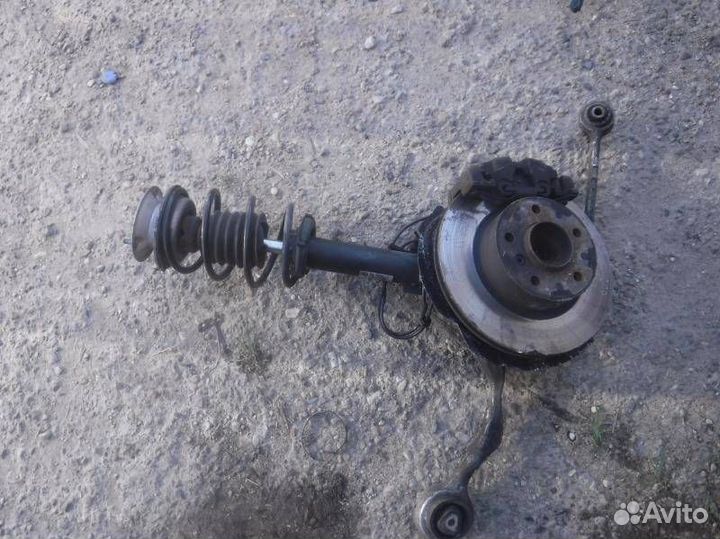 Стойка амортизатора передняя правая BMW 3