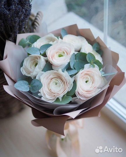 Доставка цветов и букетов