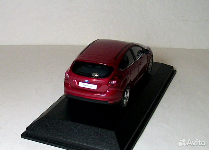 1/43 Ford Focus Mk3 Форд Фокус-3 хэтч.5дв. 2011г