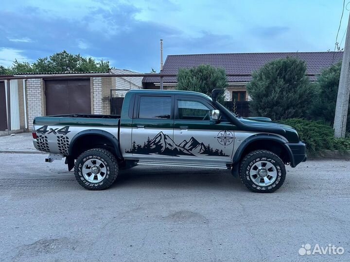 Mitsubishi L200 2.5 МТ, 2005, 300 330 км