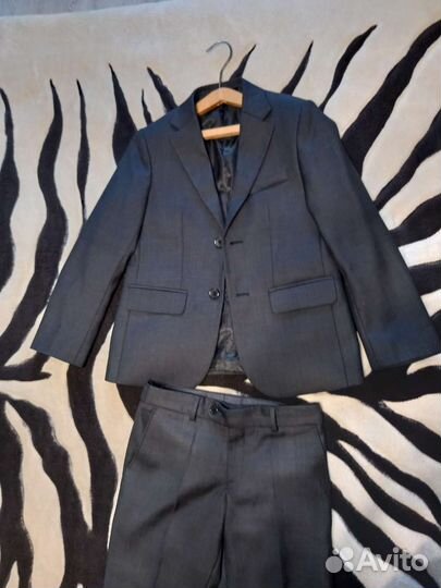 Школьный костюм для мальчика серый 140