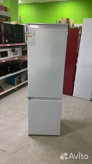 Встраиваемый холодильник Hansa BK316.3FA, белый