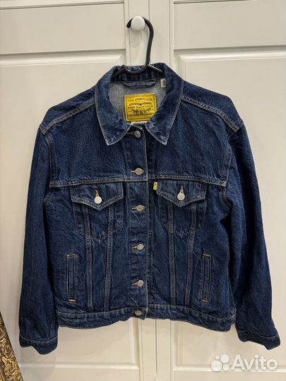 Джинсовая куртка levis