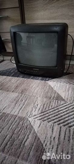 Телевизор бу маленький