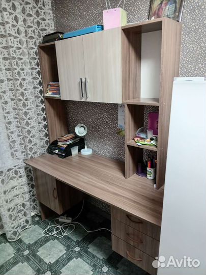 Письменный стол