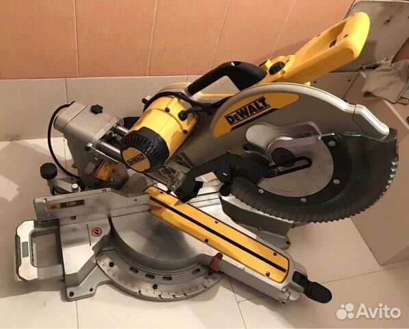 Торцовочная пила dewalt DWS780