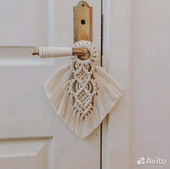 Украшение на ручку в стиле бохо