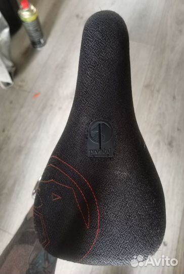 Седло для велосипеда pivotal