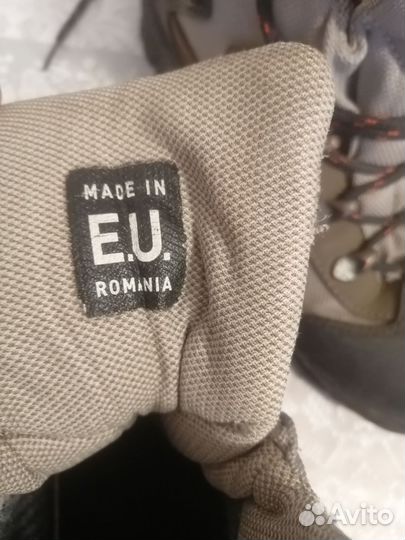 Трекинговые ботинки