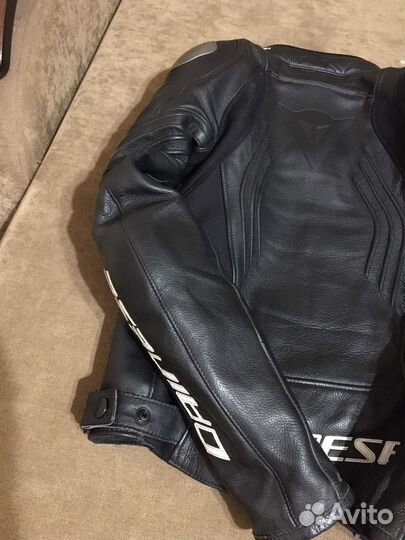 Мотокуртка кожаная dainese
