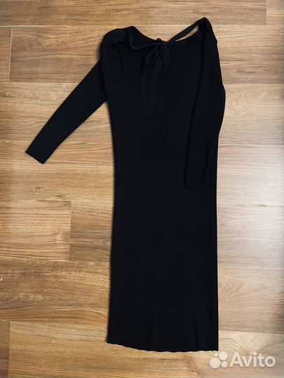 Платье черное